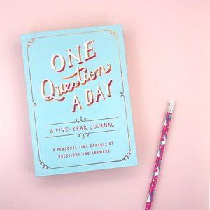 Question a Day: A 5-Year Journal & Personal Time Capsule. Brand New- Great Gift!